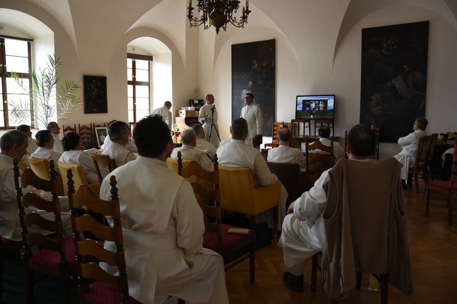 From the meeting of the brethren at the chapter of the canonry